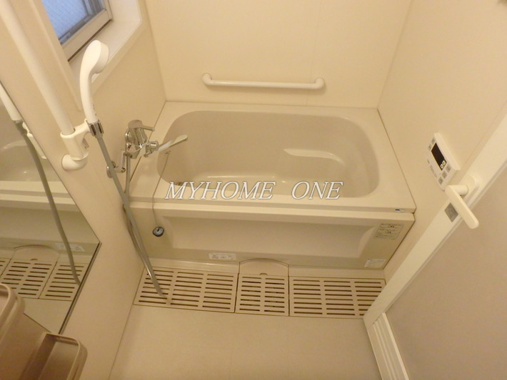 バス・シャワールーム　追焚バス