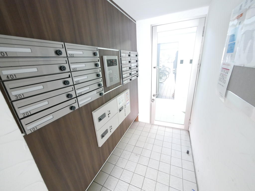 エントランス　☆オートロック付き☆