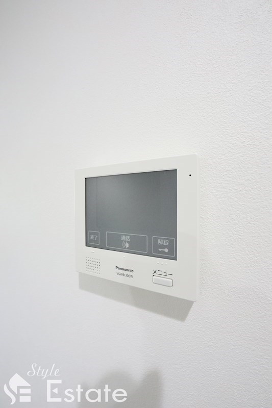 庭　モニター付きインターホン