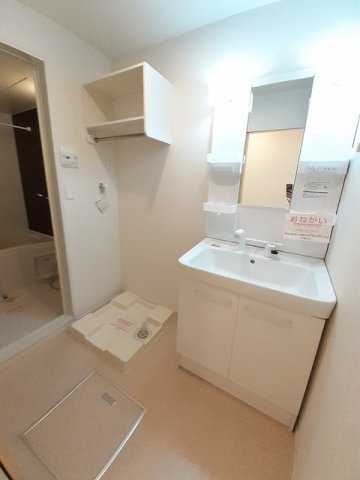 洗面設備　使いやすい洗面所です