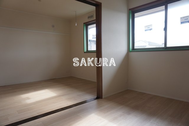 居室・リビング　使いやすい形の為、レイアウトを楽しめます♪