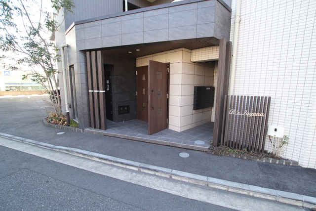 エントランス　建物入口