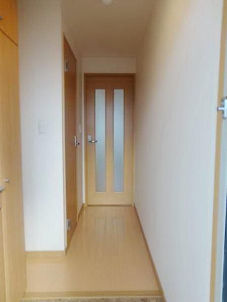 玄関　★お問い合わせはタウンハウジングまで★