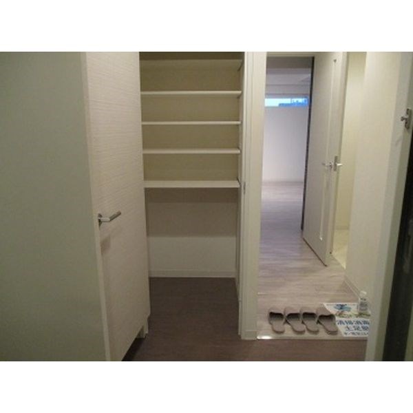 玄関　イメージ・別部屋