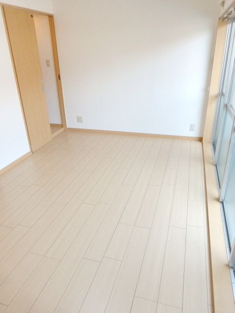 居室・リビング　別部屋参考写真