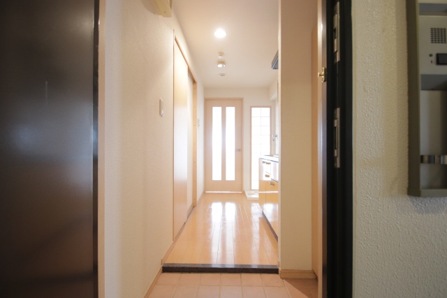 玄関　※別室の参考写真の為、現況優先です。