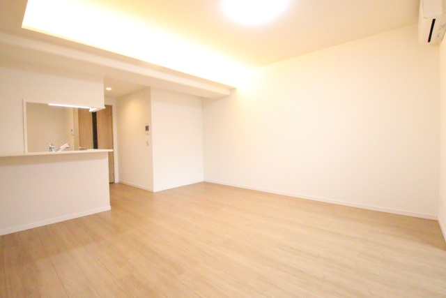 居室・リビング　※別室の参考写真の為、現況優先です。