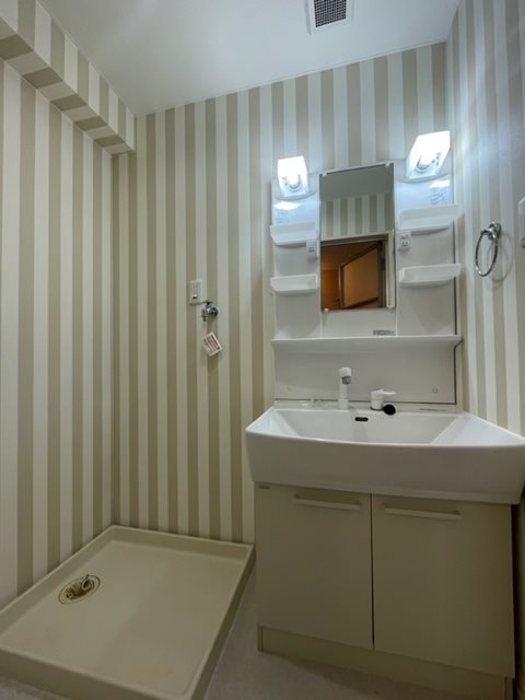 洗面設備　他部屋参考写真です。