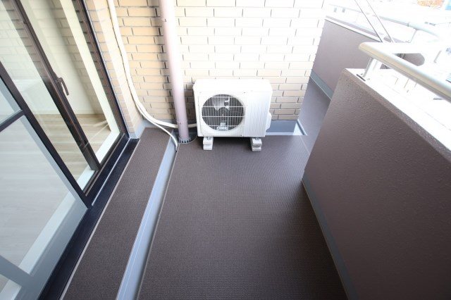 バルコニー　他部屋参考写真です。