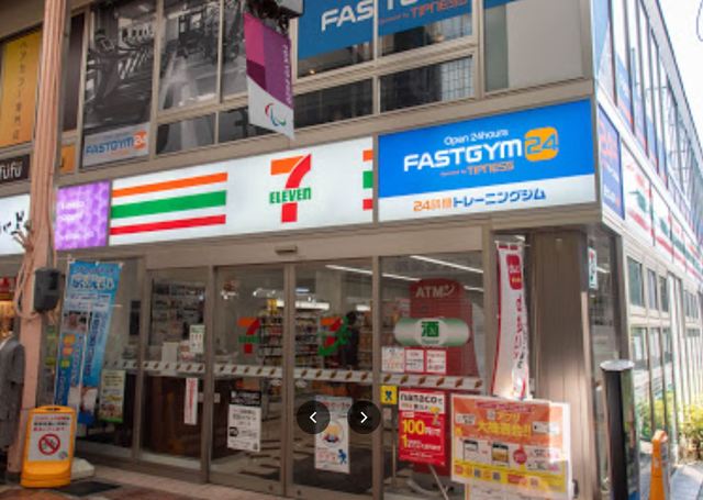 コンビニ　セブンイレブン新小岩ルミエール店（コンビニ）まで179m