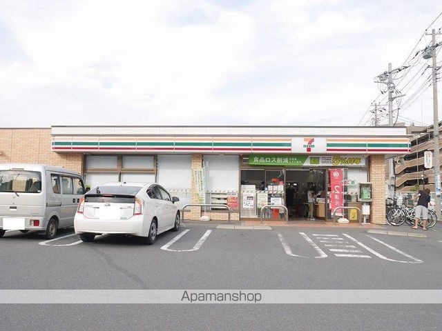 コンビニ　セブンイレブン（コンビニ）まで106m