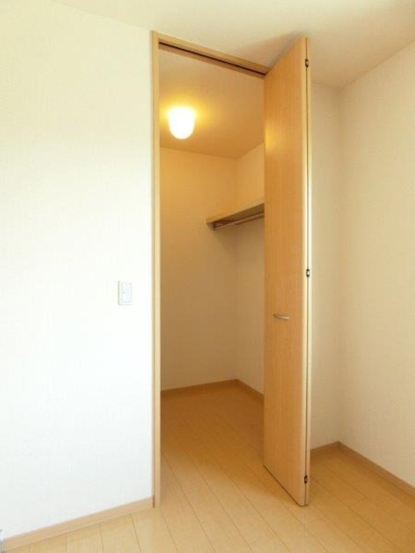 収納　図面と現状に相違がある場合には現状を優先