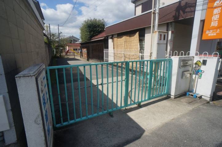 幼稚園・保育園　二上保育所（幼稚園・保育園）まで67m