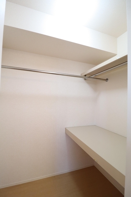 収納　ウォークインクローゼット