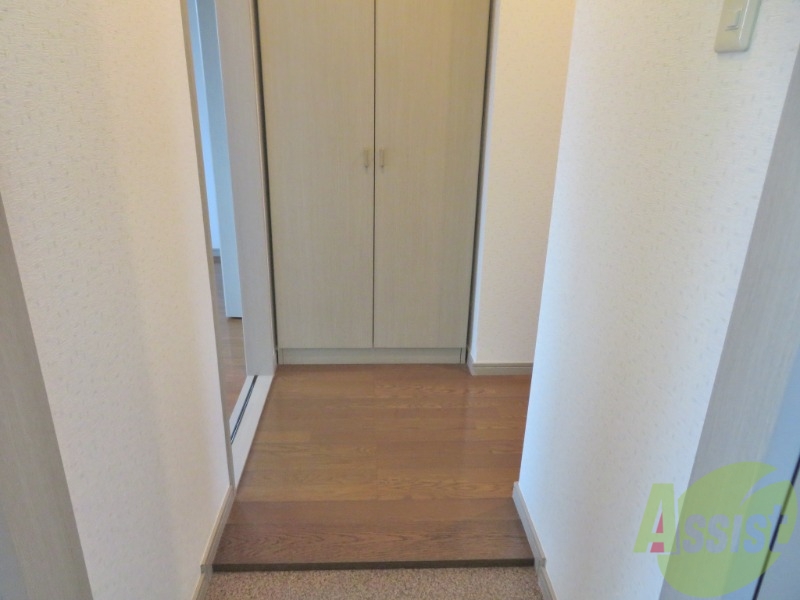 玄関　玄関からの風景です。広々としていいですね。