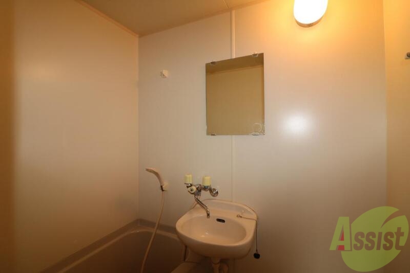 洗面設備　洗面所独立しています。