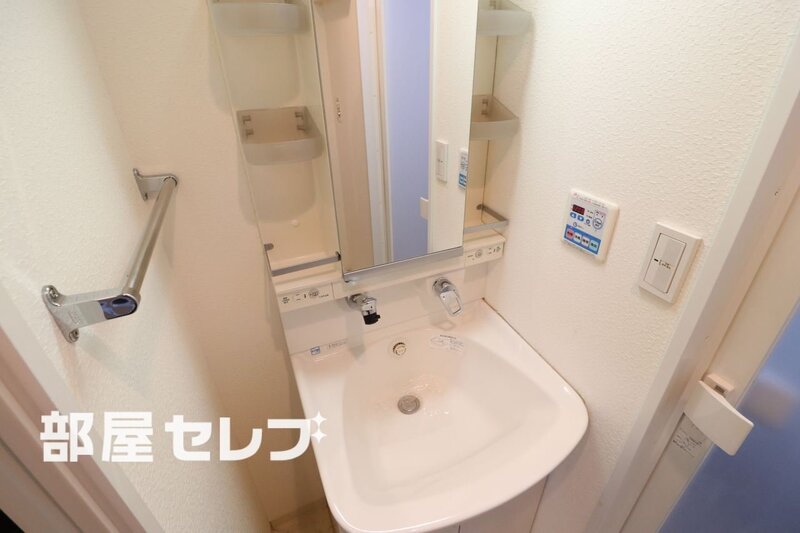 洗面設備　８０５号室写真