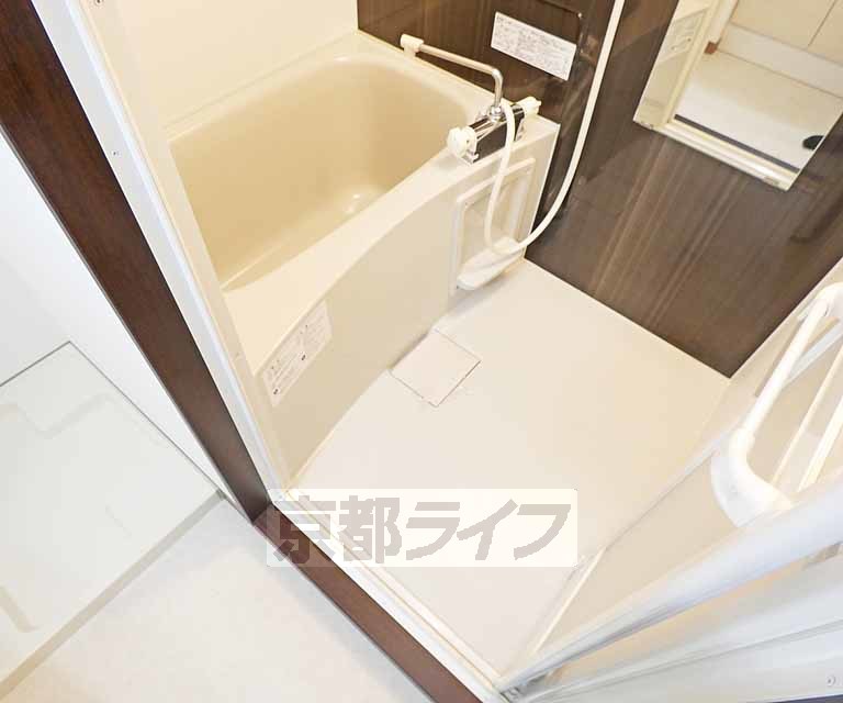 バス・シャワールーム　お風呂です。