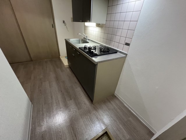 キッチン　退去前につき、前回募集時のお写真です。