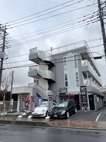 建物外観　落ち着いた雰囲気の外観です