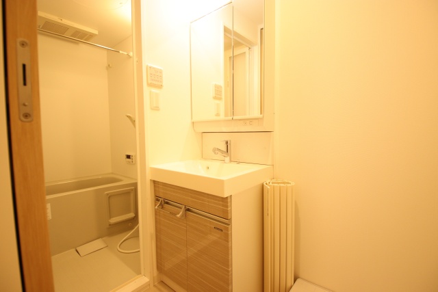 洗面設備　※別室の参考写真の為、現況優先です。