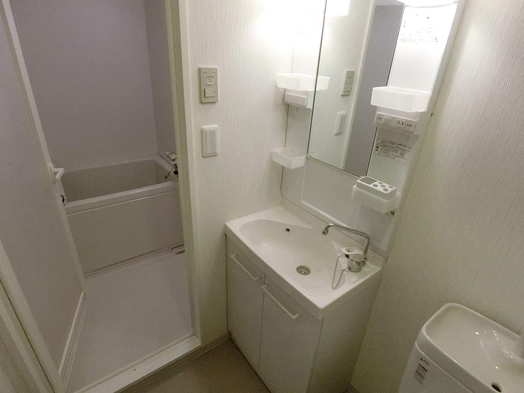 洗面設備　脱衣所・独立洗面台