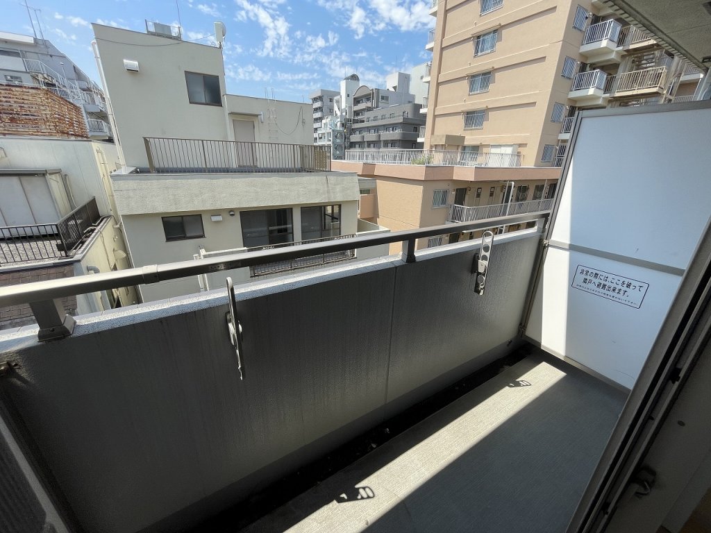 バルコニー　陽当り良好なバルコニー