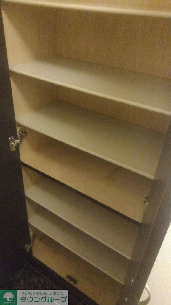 玄関　シューズボックス