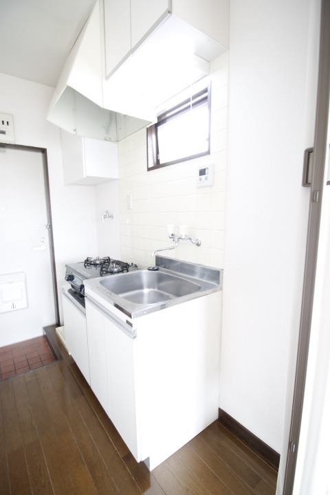 キッチン　※別部屋参考写真