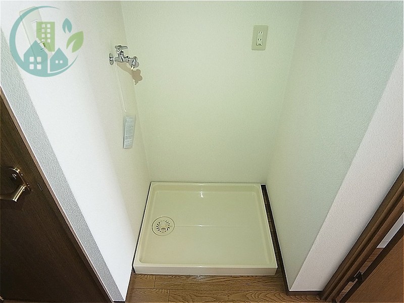 洗面設備　ワイズ六甲（NTT光ネット無料）