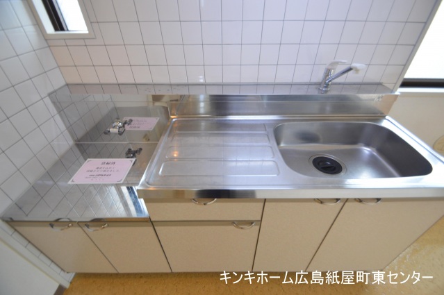 キッチン　写真は別のお部屋です。