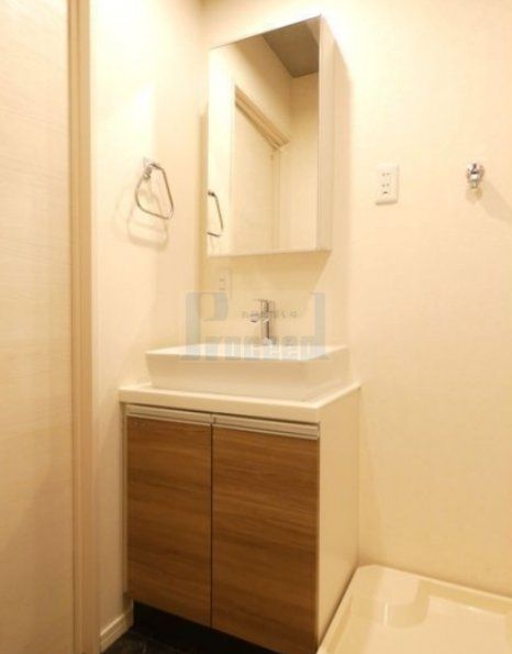 洗面設備　使いやすい独立洗面台☆