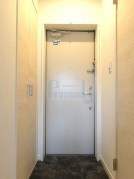 玄関　広々とした玄関部分