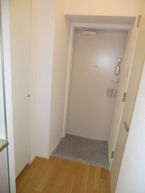 玄関　靴収納付きの玄関