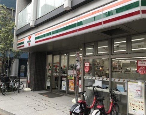 コンビニ　セブンイレブン 新宿下落合3丁目店（コンビニ）まで277m