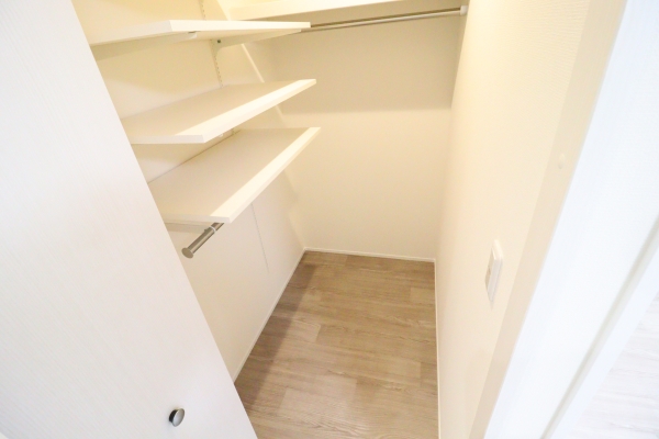 収納　※別号室の写真になります。