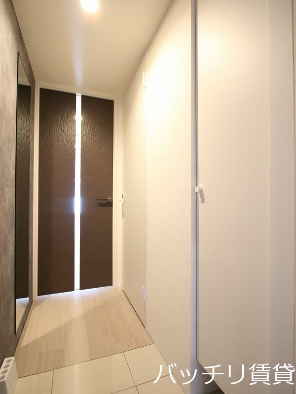 玄関　同型イメージの為、現状を優先致します。