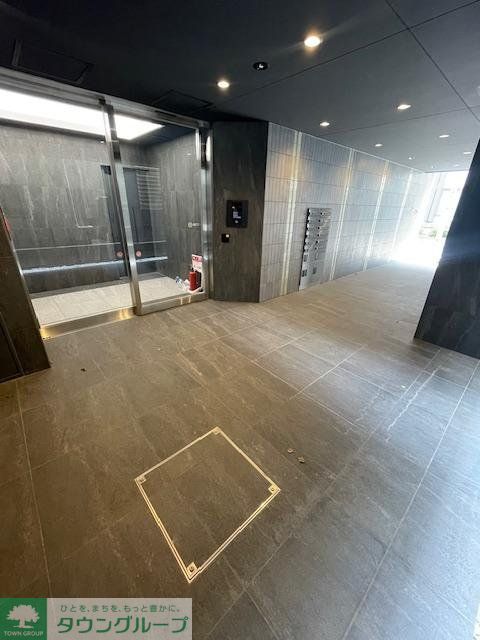 エントランス　バルコニー