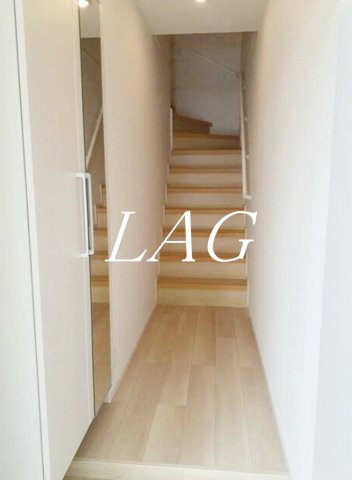 玄関　玄関です。