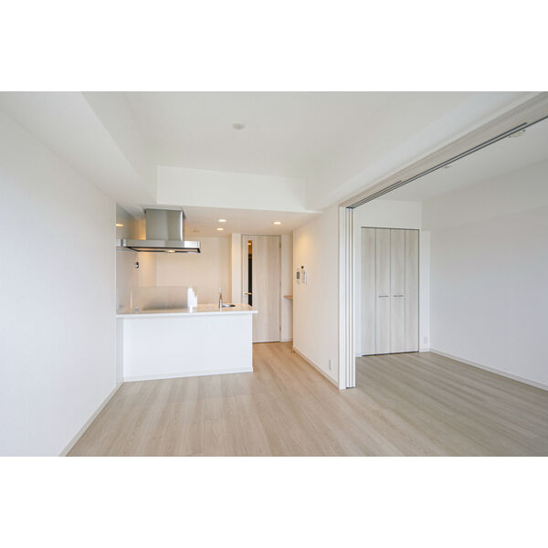 居室・リビング　※別室の参考写真の為、現況優先です。