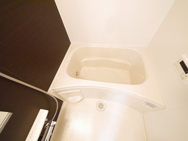 バス・シャワールーム　きれいなお風呂です