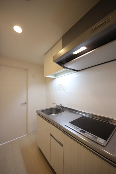 キッチン　室内写真は別タイプのものです