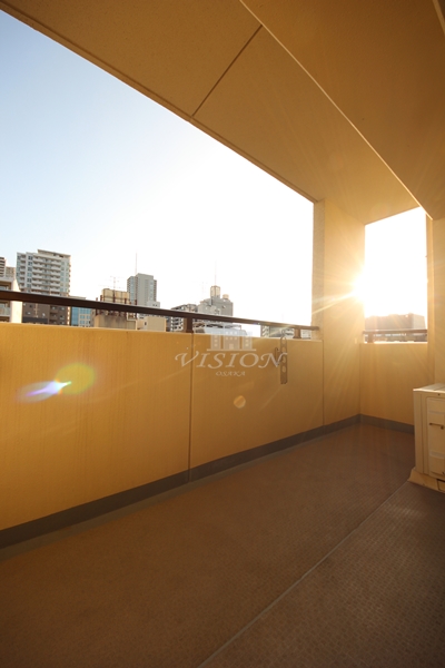 バルコニー　室内写真は別タイプのものです