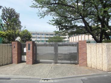 中学校　北区立田端中学校（中学校）まで311m