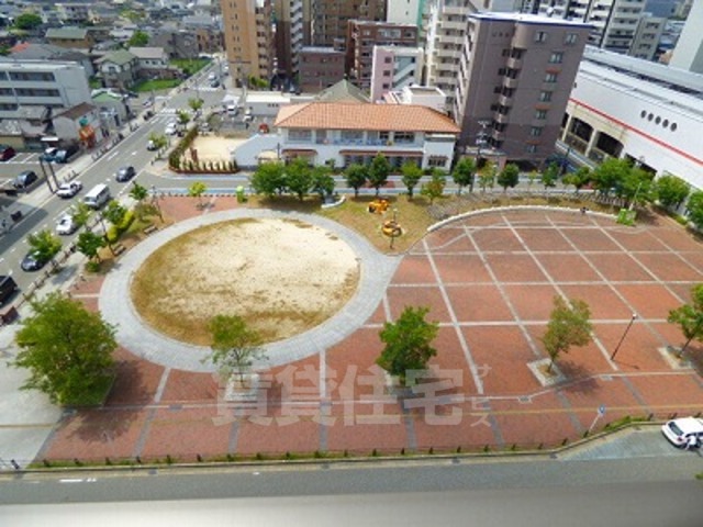 スーパー　業務スーパー　箱崎駅店（スーパー）まで238m