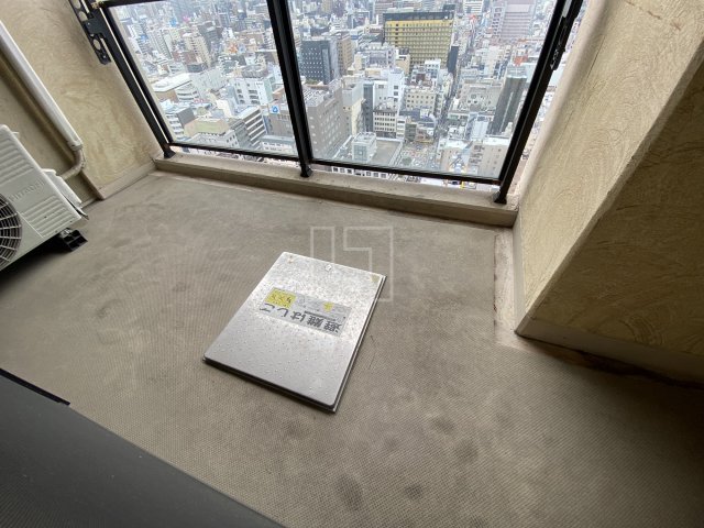 バルコニー　アルグラッド ザ・タワー心斎橋　バルコニー