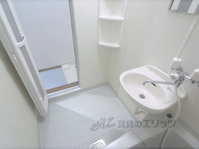 バス・シャワールーム　しっかりしたお風呂です