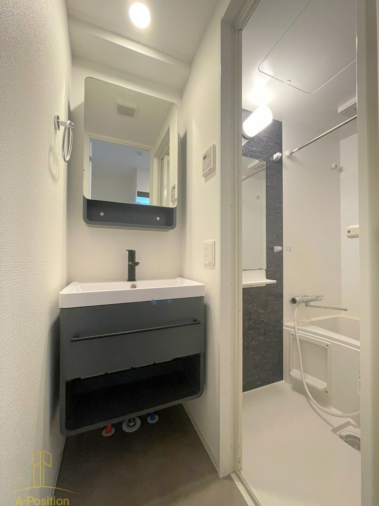 洗面設備　セレニテ難波グランデノール