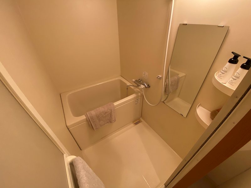 バス・シャワールーム　※同建物の別のお部屋の写真です。