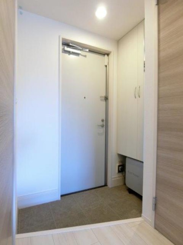 玄関　図面と現状に相違がある場合には現状を優先